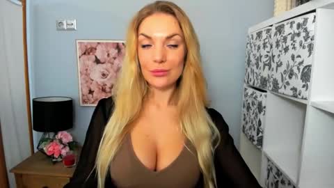 AulloraSensual online show from December 13, 8:25 pm