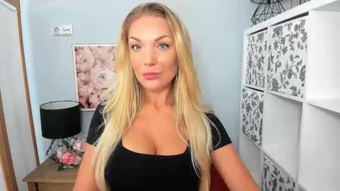 AulloraSensual online show from January 18, 6:13 am