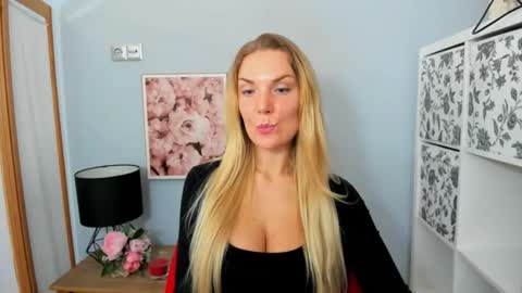 AulloraSensual online show from February 14, 4:31 pm