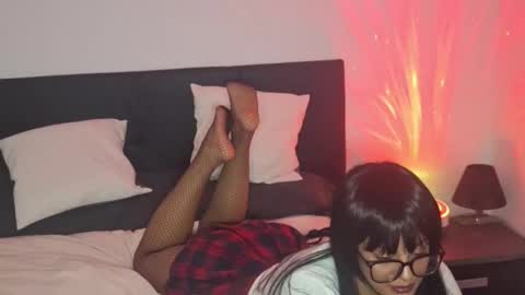 missauraxxx online show from November 15, 12:55 am