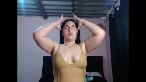 auroa_0785 online show from May 5, 2:42 pm