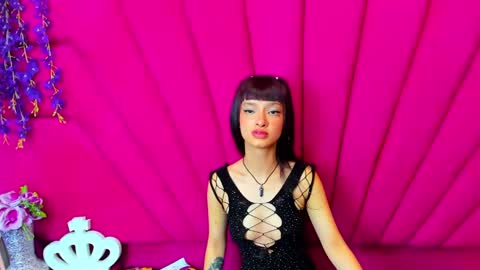 aurora online show from December 4, 3:32 pm