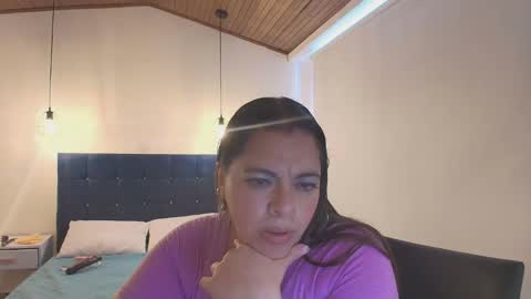Snapshot of aurora_siirem1 chatting on October 4, 12:00 pm Aurora Sirem online show from October 4, 12:00 pm