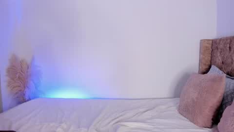 ...  ... online show from February 5, 10:35 pm