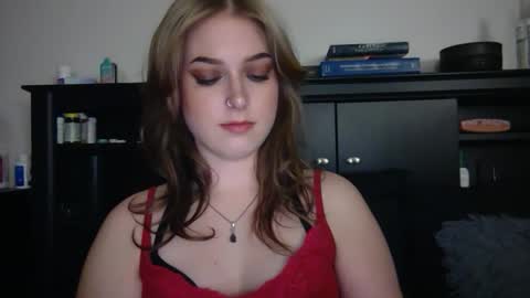 auroralightz1 online show from March 1, 9:47 pm