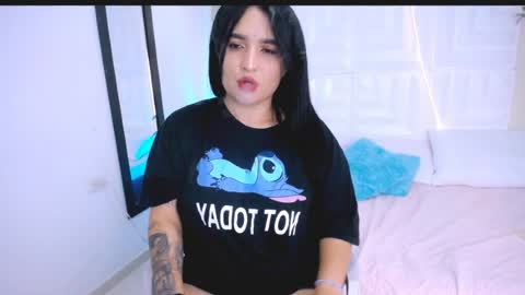 INSTAGRAM AURORA MCRY online show from April 2, 2:53 am