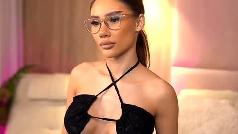 Ava online show from January 7, 10:41 pm