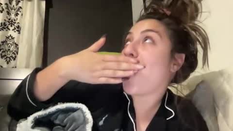 Ava Monroe online show from December 15, 6:51 am