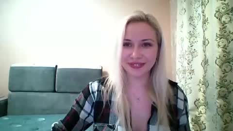 Snapshot of avenixx chatting on September 19, 9:14 pm avenixx online show from September 19, 9:14 pm
