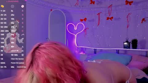 Awi online show from March 10, 9:08 pm