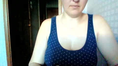 awesomeladyy online show from May 16, 6:27 am