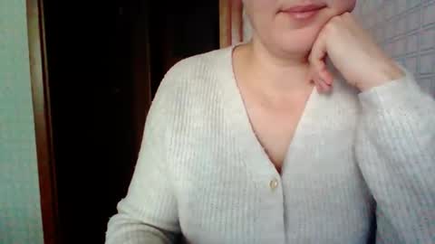 awesomeladyy online show from February 14, 9:11 am