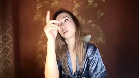 Awora Wolf online show from October 18, 9:05 pm