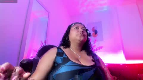 Ayliinn  online show from April 7, 1:29 am