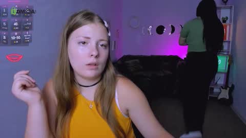 ayumi_cherry online show from October 3, 10:31 am