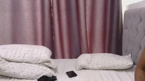 Azalea online show from December 2, 8:27 am