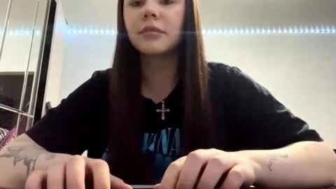 Eva online show from March 18, 2:11 pm