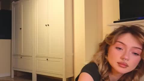 bb adele  online show from February 19, 9:25 pm