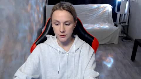 baby_kitte online show from March 3, 7:25 am