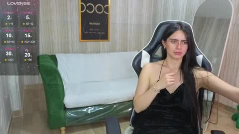 Snapshot of baby_lush_t chatting on September 27, 8:16 pm Bella online show from September 27, 8:16 pm