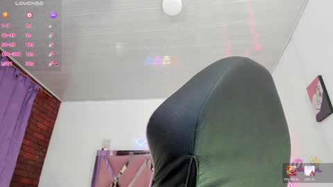  VENU  online show from April 9, 4:48 am