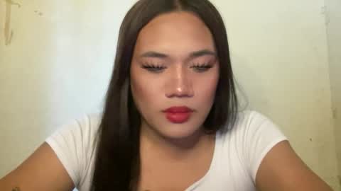 AMARA - FOLLOW ME AND THUMBS UP online show from April 1, 2:45 am