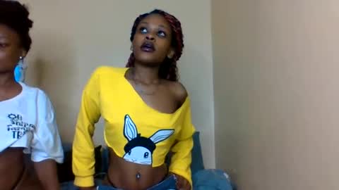 Lily. online show from November 4, 9:36 am