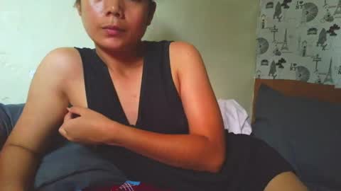 raquel online show from April 15, 2:01 am