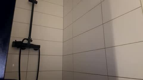 charliejones online show from November 1, 8:57 pm