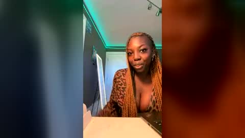 baylee_nicole18 online show from June 13, 1:19 pm