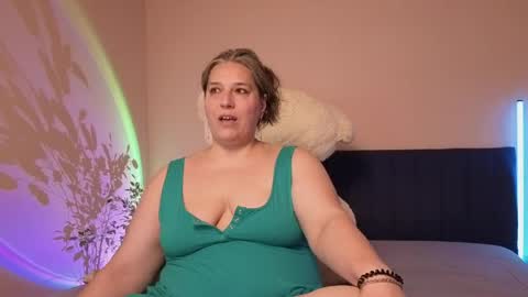Love online show from June 2, 3:13 pm