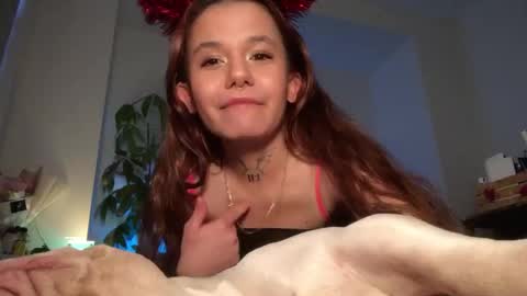 Fae online show from December 13, 9:51 pm