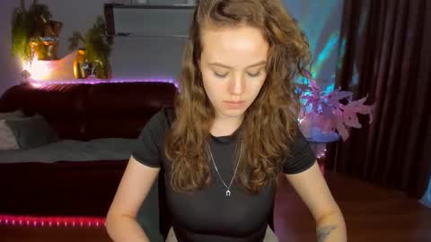 BeatriceWild online show from April 25, 12:52 pm