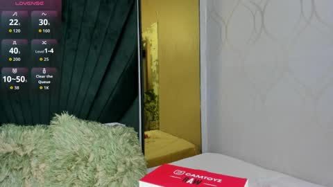   online show from March 27, 11:27 pm