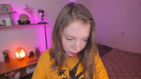 Snapshot of beautyeliise chatting on February 1, 2:24 pm Eliise online show from February 1, 2:24 pm