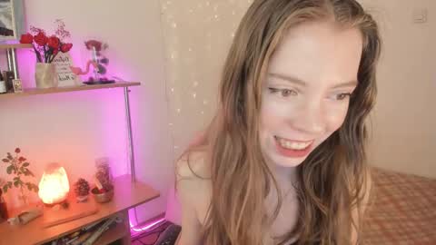 Eliise online show from March 23, 8:09 am