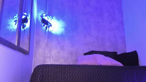 becky__g online show from December 17, 10:47 pm