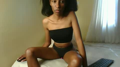 bee01hive online show from January 4, 12:05 pm