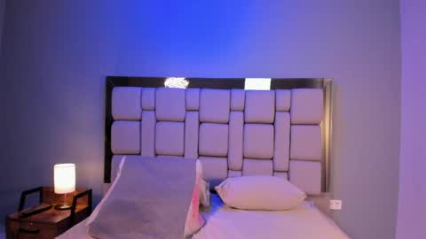 Bella online show from April 16, 3:51 am