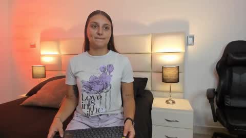 belissameyer online show from March 4, 1:06 pm