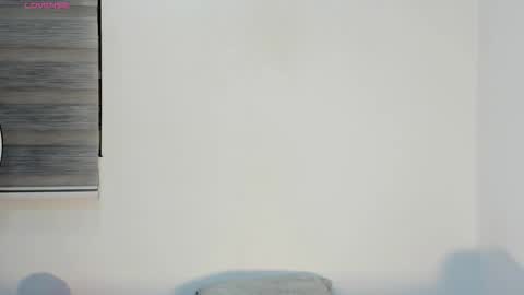 Laura online show from November 12, 7:17 am