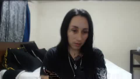 bella_luna34 online show from March 8, 3:54 am