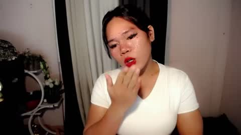 bella_ngo online show from July 9, 7:16 pm