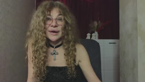 Bella online show from April 5, 4:06 pm