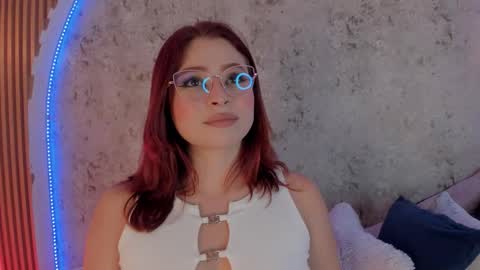 Cris online show from September 18, 8:07 pm