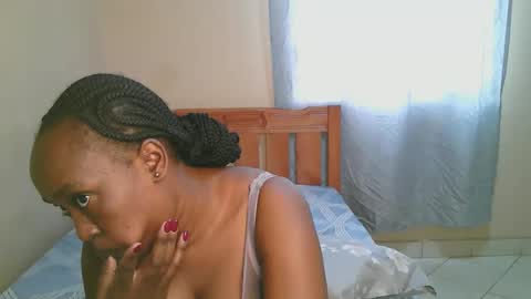 Bella online show from November 11, 9:50 am