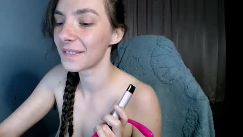 bellaqueen0701 online show from December 20, 2:15 am