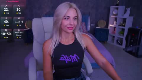 Bella online show from July 29, 3:01 pm