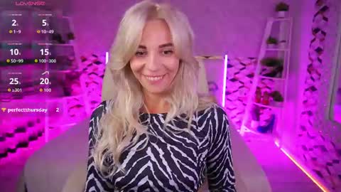 Bella online show from June 20, 2:31 pm