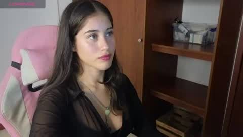 Bella online show from June 20, 9:07 pm